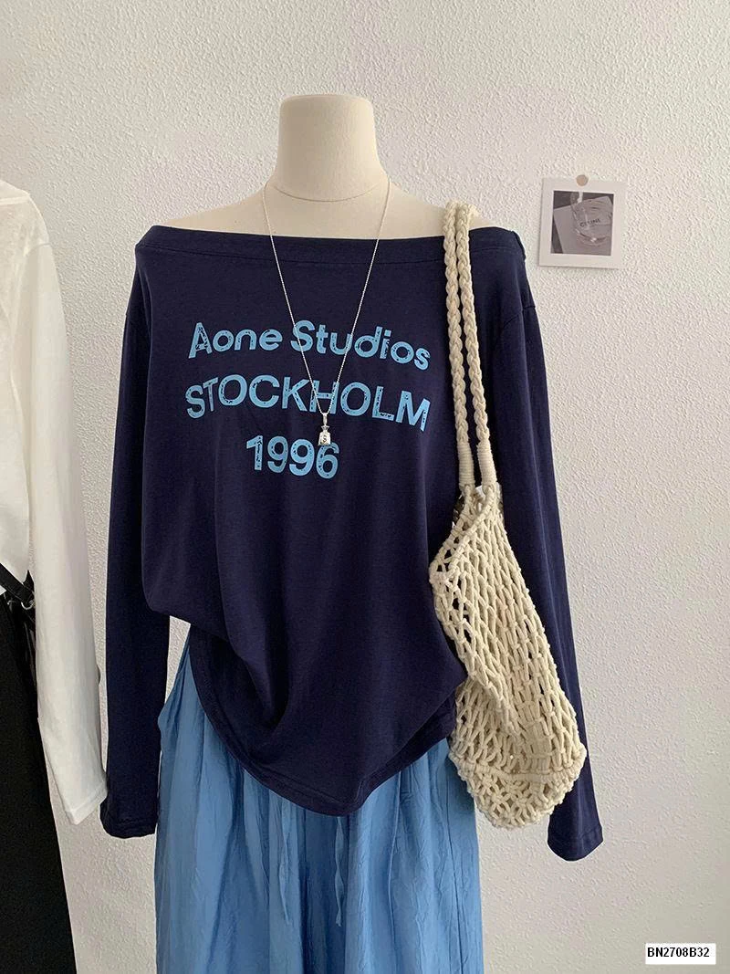 ÁO THUN IN CHỮ CỔ RỘNG HỞ VAI