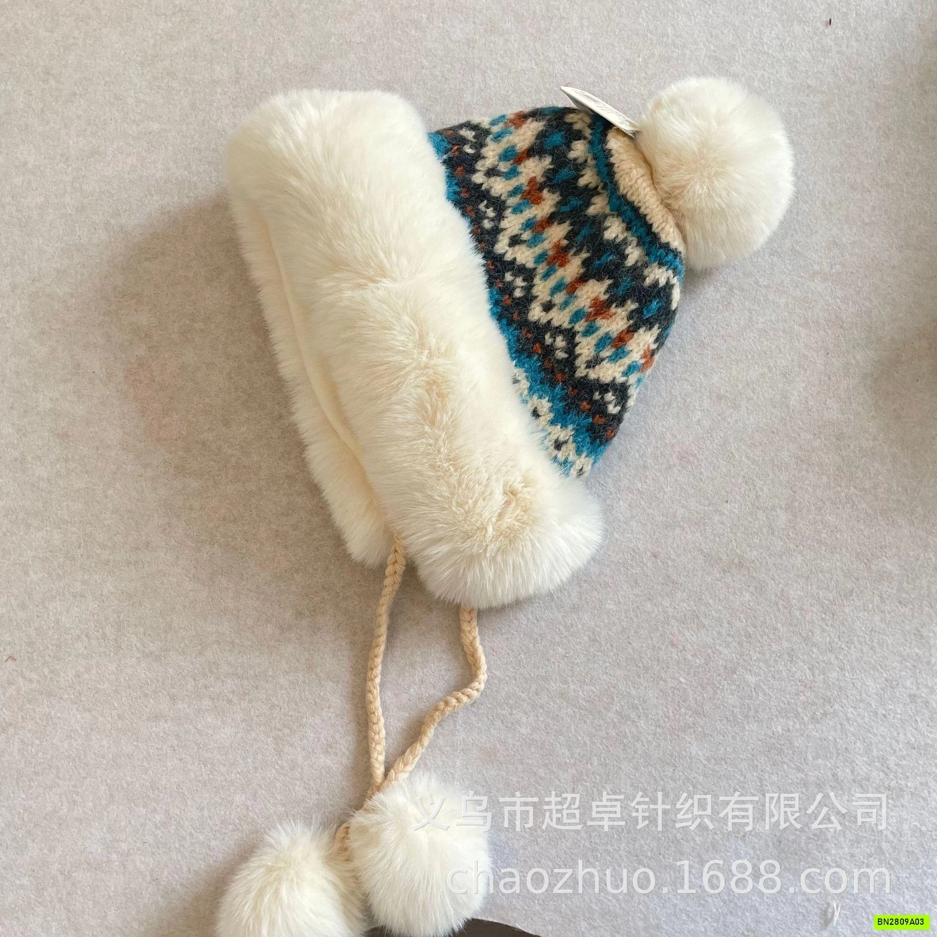 MŨ LEN VIỀN LÔNG HỌA TIẾT THỔ CẨM