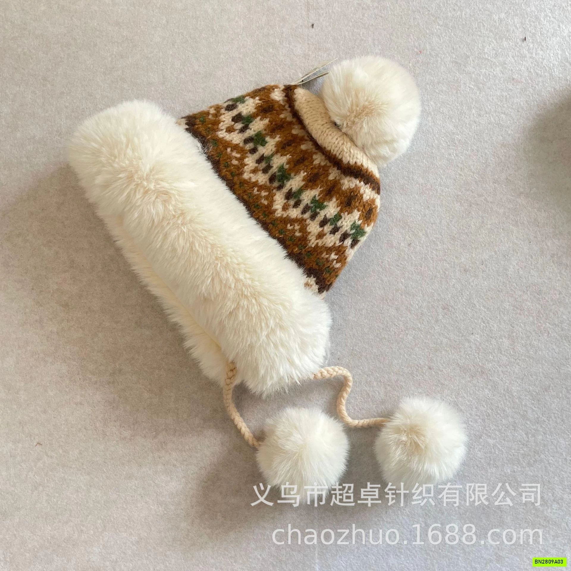 MŨ LEN VIỀN LÔNG HỌA TIẾT THỔ CẨM