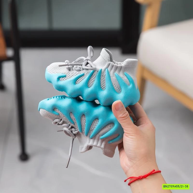 GIÀY CHUN PHỐI MÀU