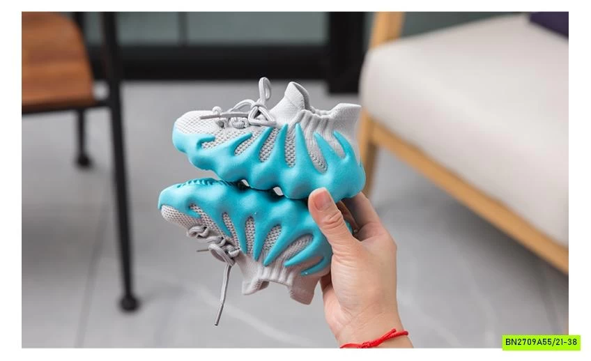 GIÀY CHUN PHỐI MÀU