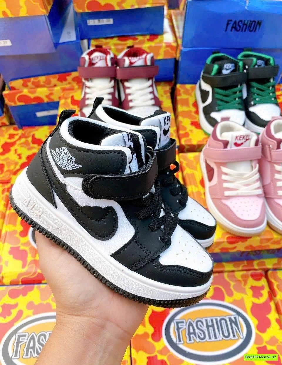 GIÀY THỂ THAO KEKEL