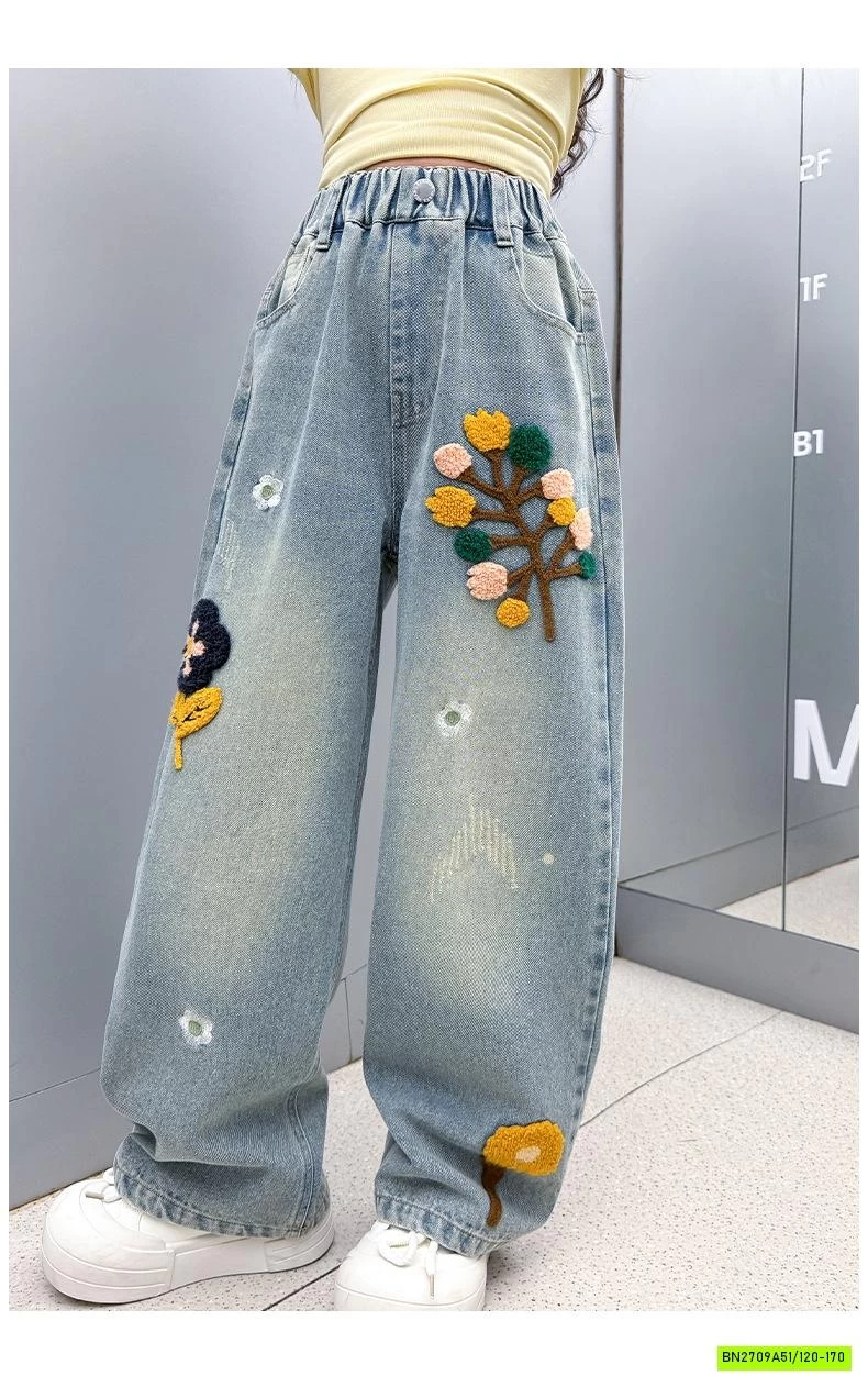 JEANS SUÔNG THÊU HOA