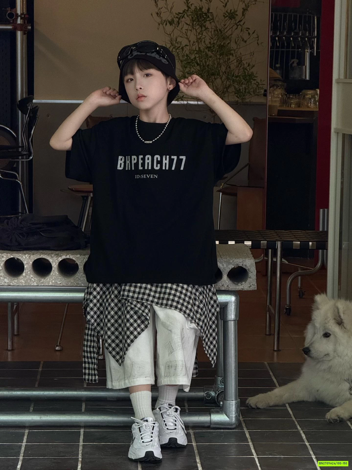 ÁO THUN ĐEN BKPEACH7