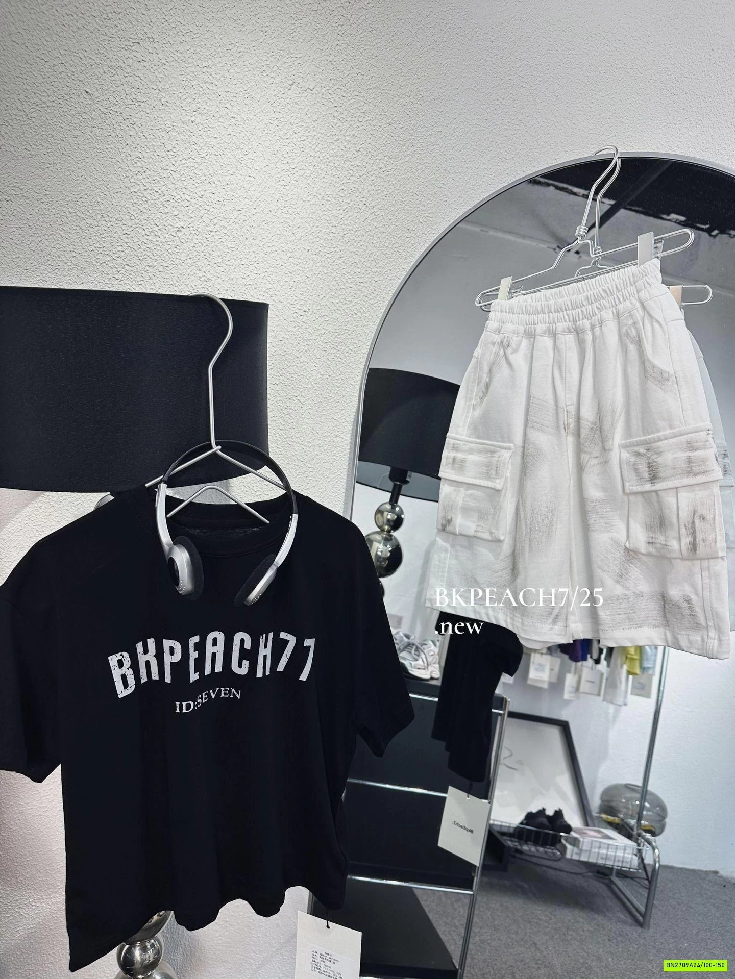 ÁO THUN ĐEN BKPEACH7