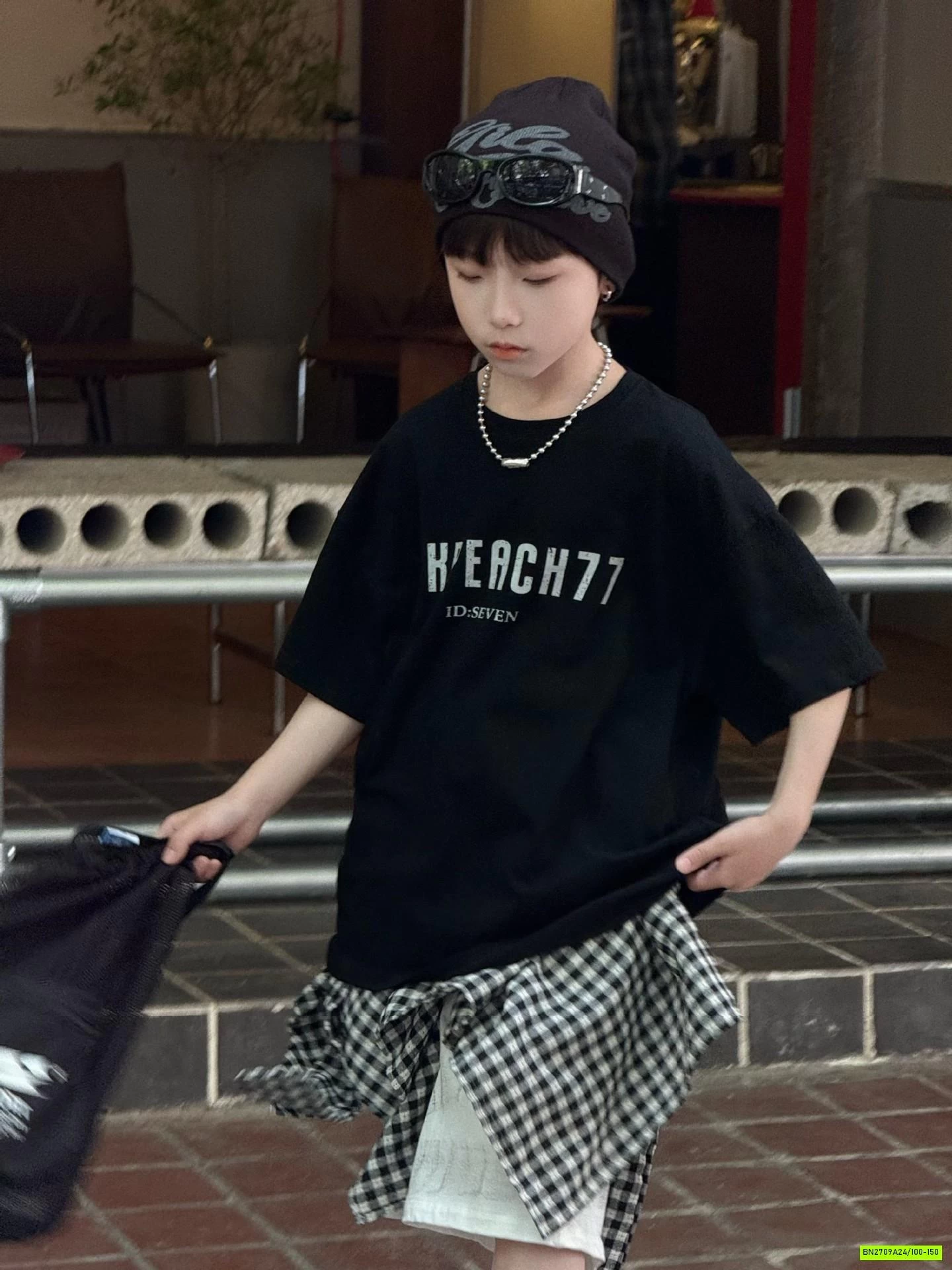 ÁO THUN ĐEN BKPEACH7