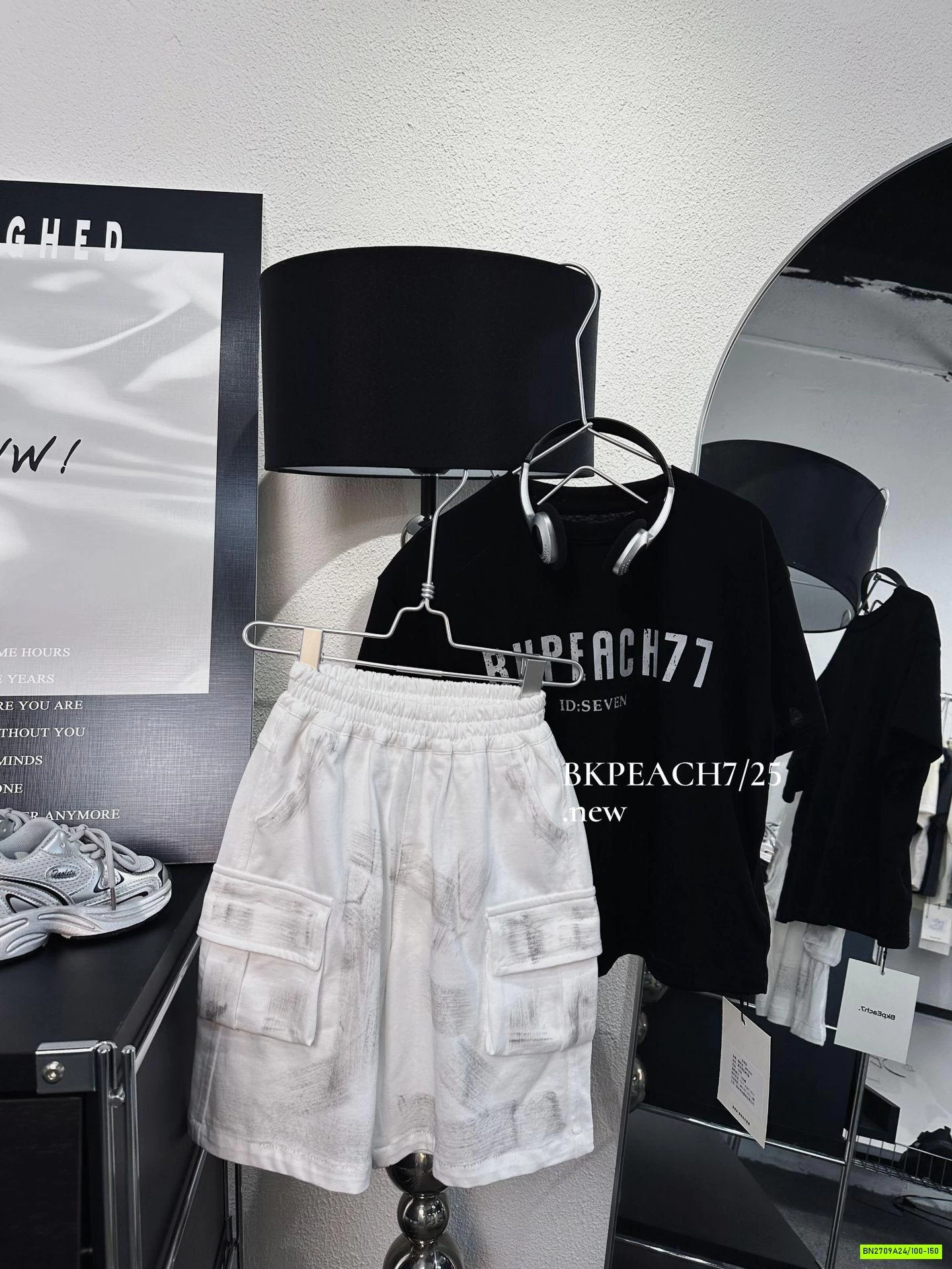 ÁO THUN ĐEN BKPEACH7