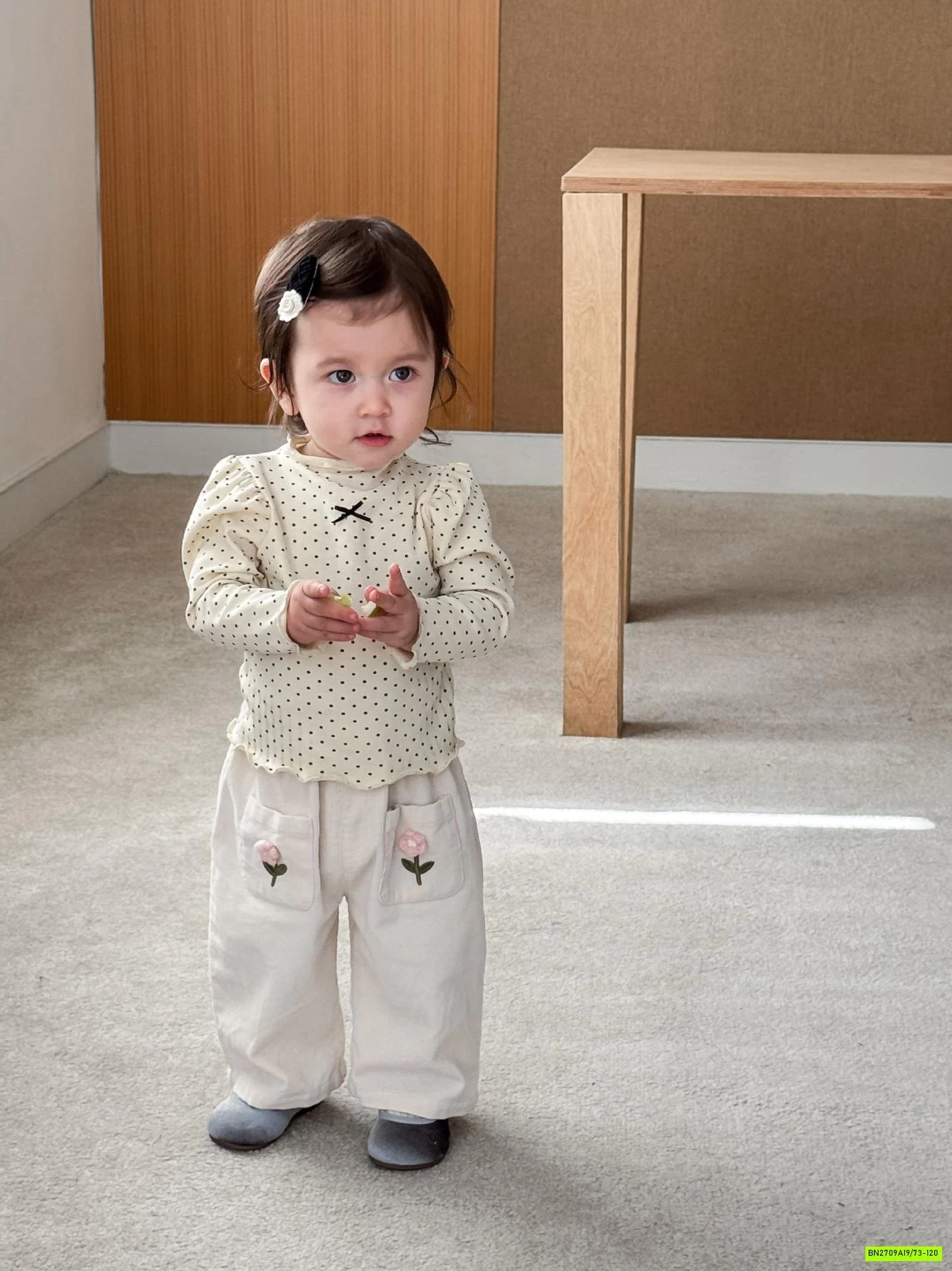 ÁO CHẤM BI MIX QUẦN NHUNG SUÔNG