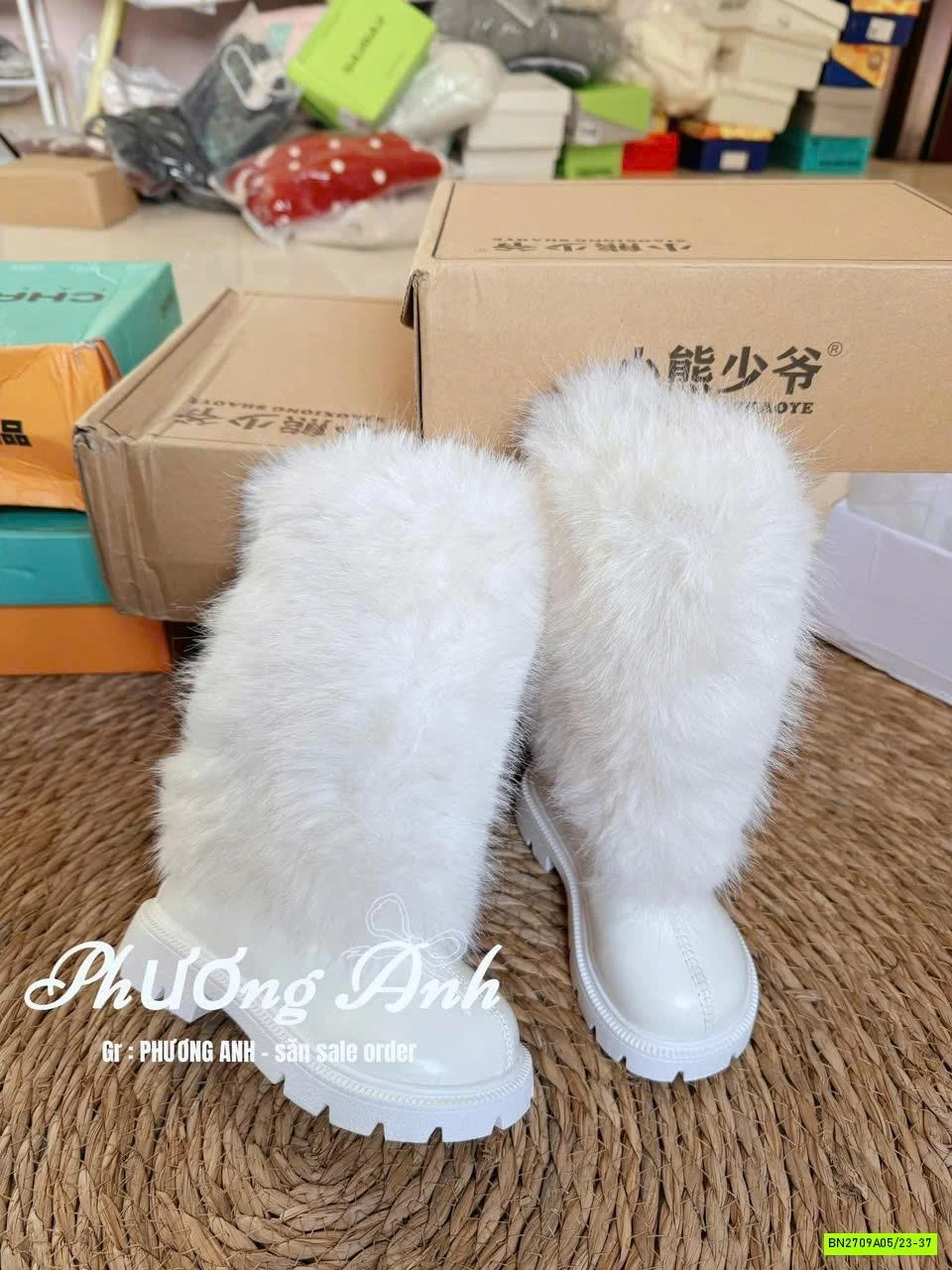 BOOT NGANG GỐI PHỦ LÔNG THỎ SANG CHẢNH