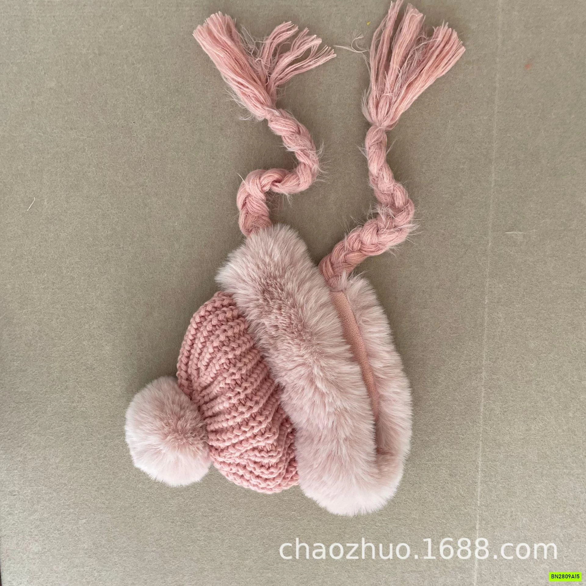 MŨ LEN VIỀN LÔNG DÂY THẮT BÍM