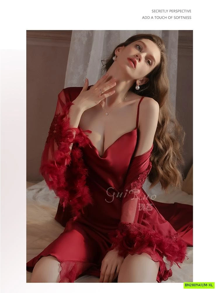 SÉT VÁY NGỦ LỤA 2 DÂY KÈM ÁO CHOÀNG