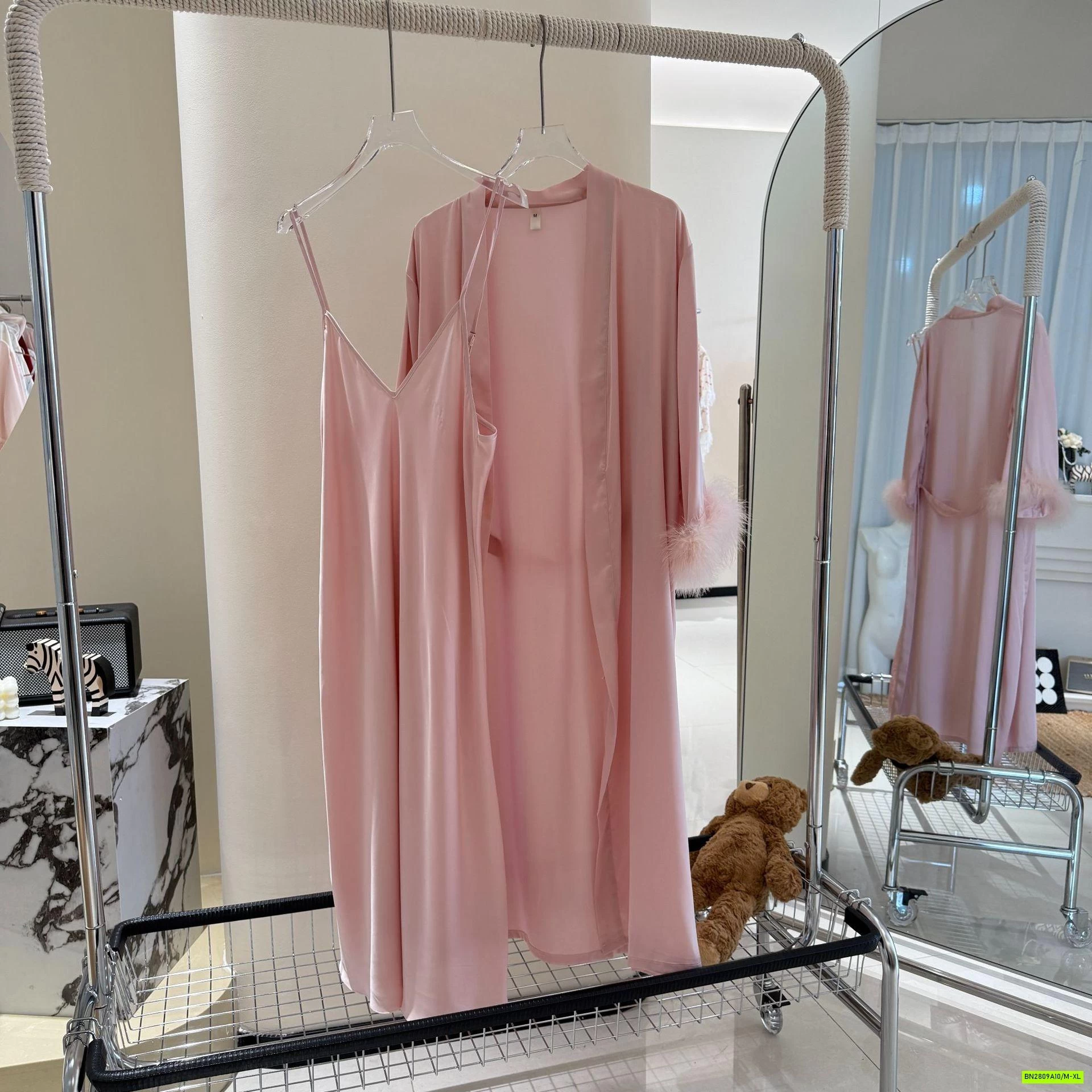 VÁY NGỦ LỤA 2 CHI TIẾT