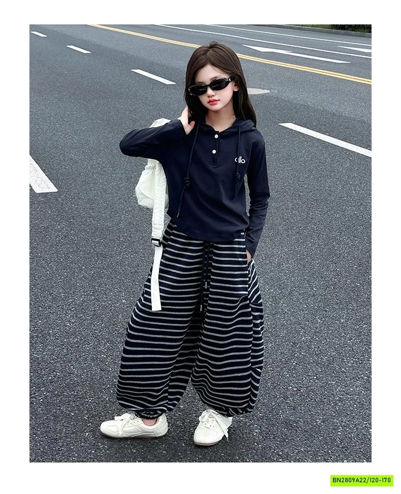 SÉT ÁO KHOÁC QUẦN BOM KẺ SZ ĐẠI