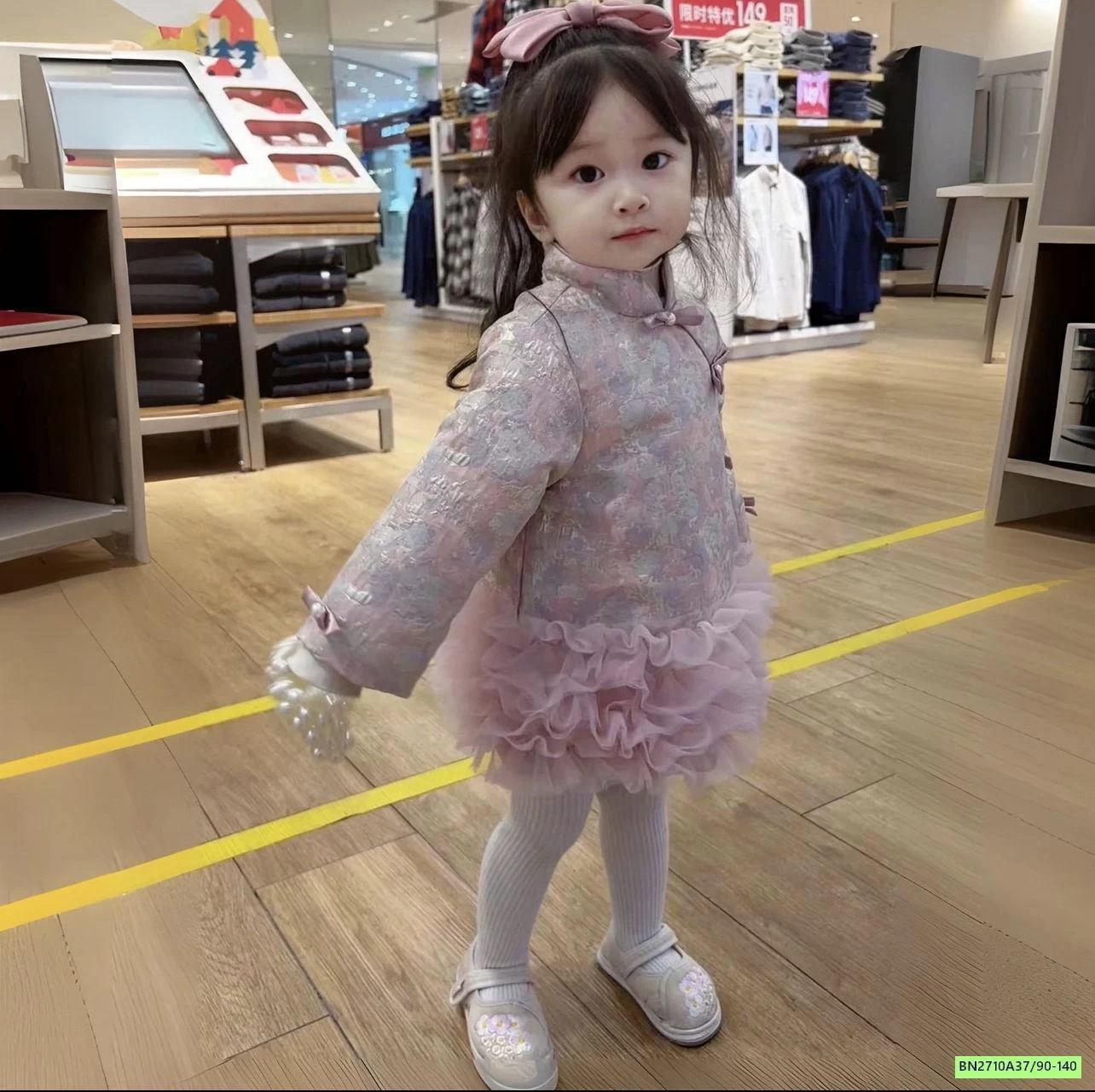 VÁY SƯỜN XÁM HOA TRẦN BÔNG PHỐI REN