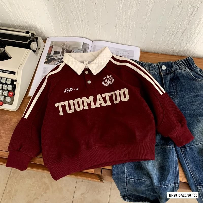 ÁO NỈ ĐỎ IN CHỮ PHỐI CỔ TRẮNG