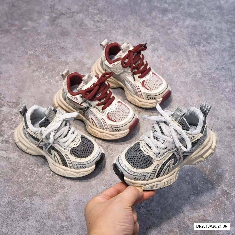 GIÀY SNEAKER PHỐI MÀU DÂY CÁ TÍNH