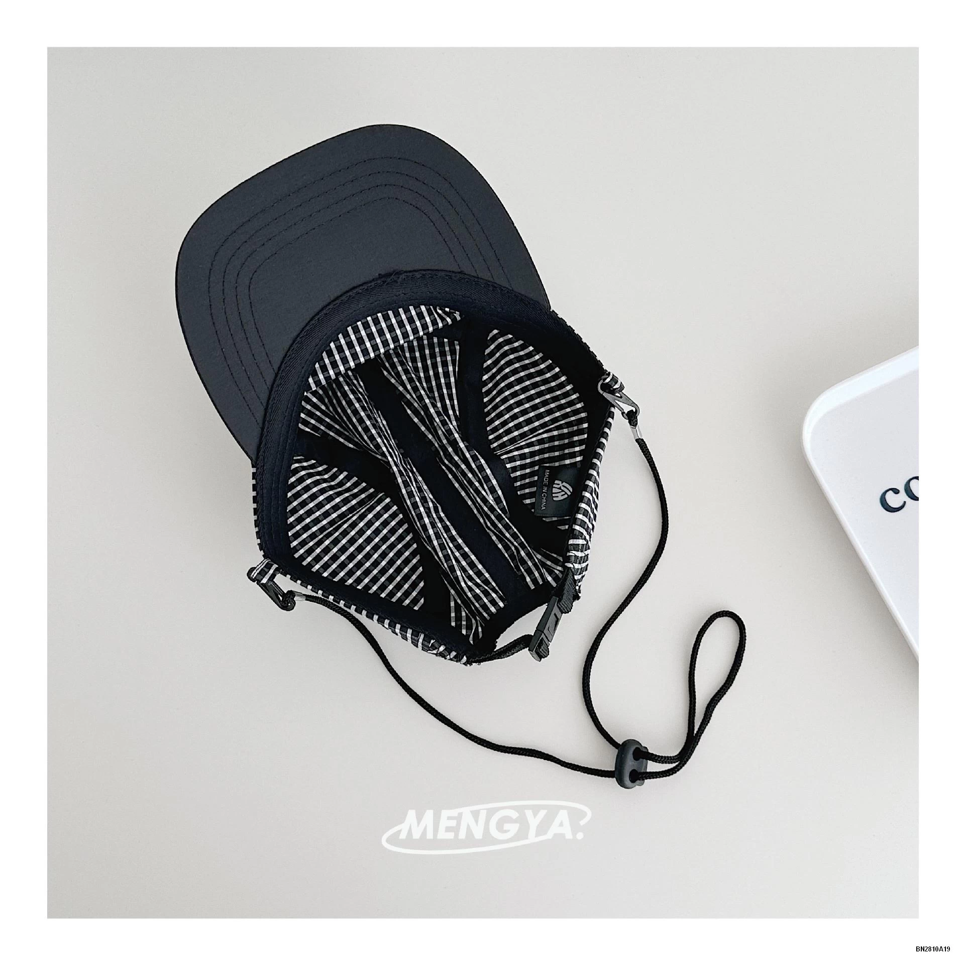 MŨ KẾT CARO TÁN RỘNG