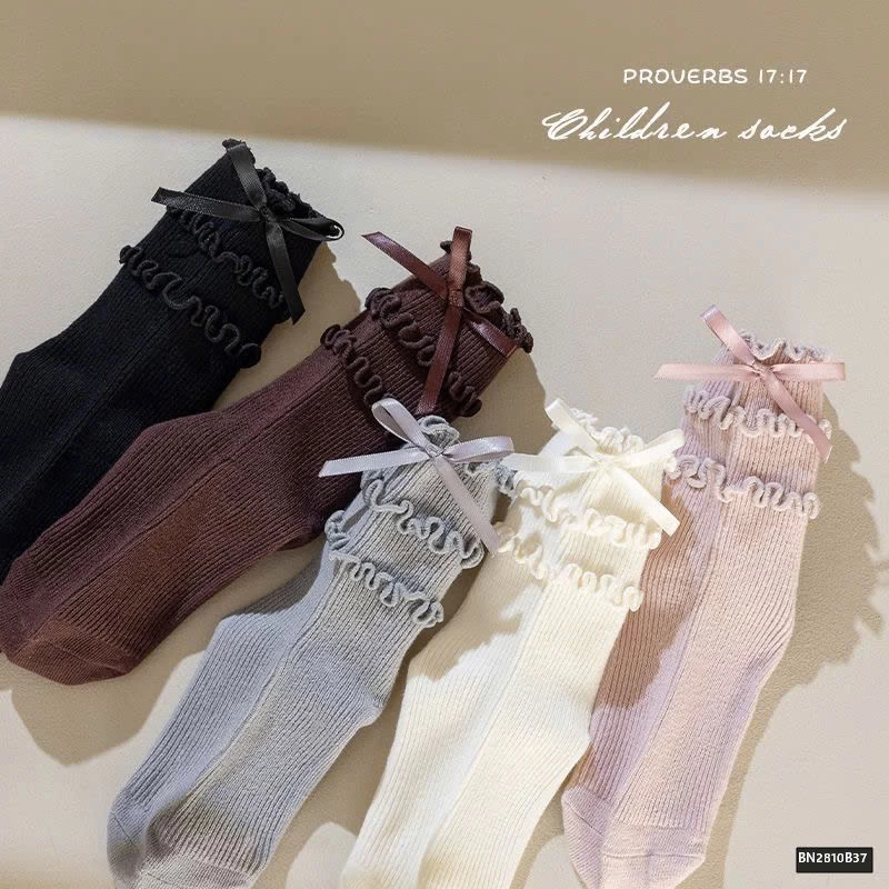 SET 5 TẤT NƠ BÈO BG