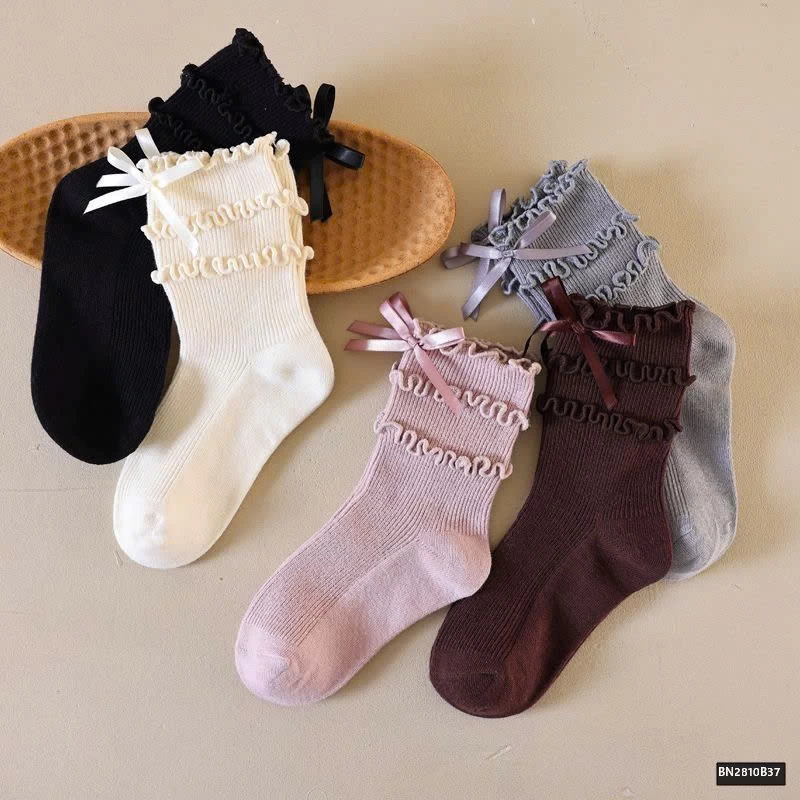 SET 5 TẤT NƠ BÈO BG