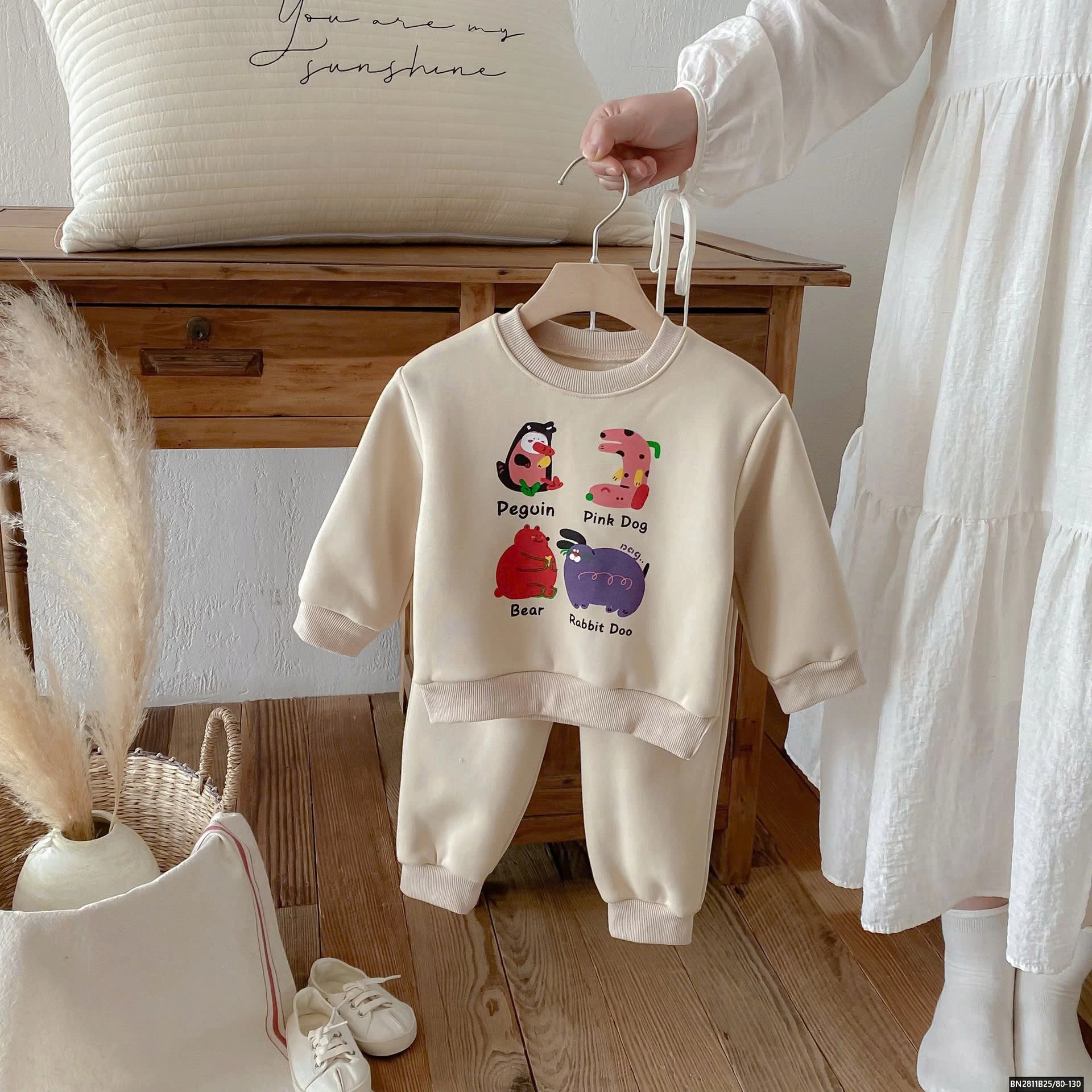 SET BỘ MÀU BE LÓT LÔNG CỪU HOẠT HÌNH