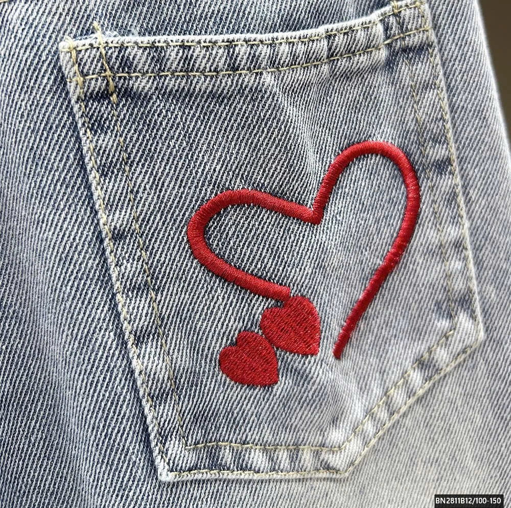 QUẦN JEAN BẠC MÀU TÚI THÊU TRÁI TÍM BÉ GÁI KACADY