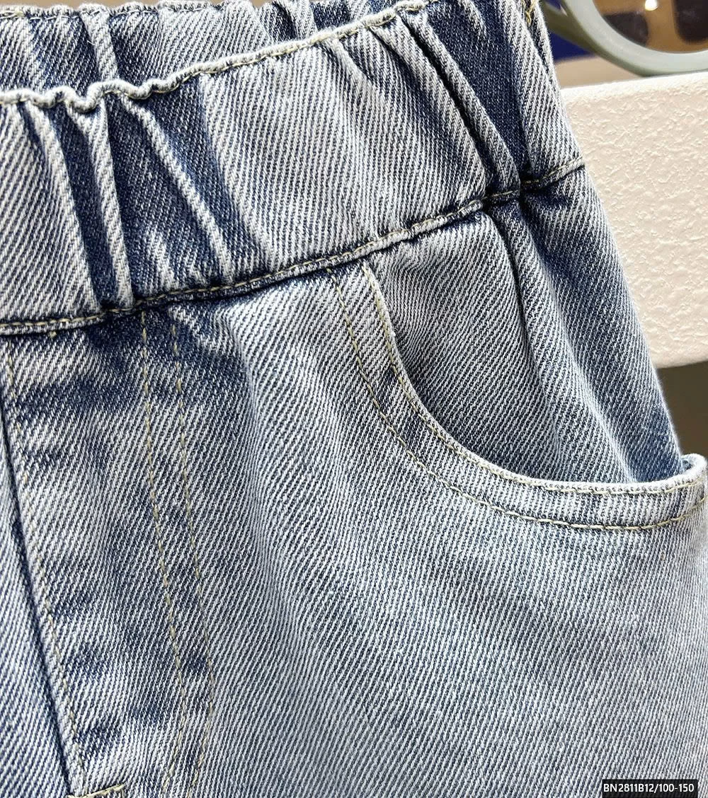 QUẦN JEAN BẠC MÀU TÚI THÊU TRÁI TÍM BÉ GÁI KACADY