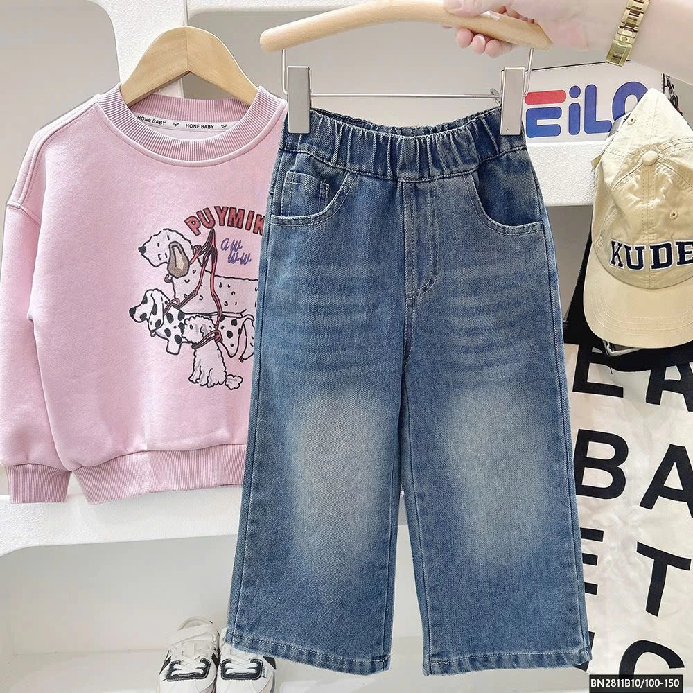 QUẦN JEAN TÚI THÊU HOA BÉ GAI KACADY