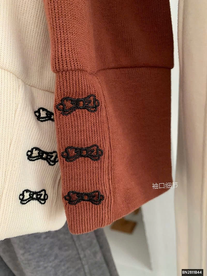 ÁO NỈ 3 CHÚ GẤU NỮ