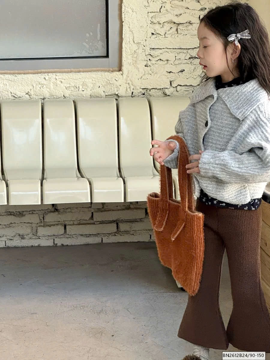 ÁO LEN THỜI TRANG ĐÓNG CÚC