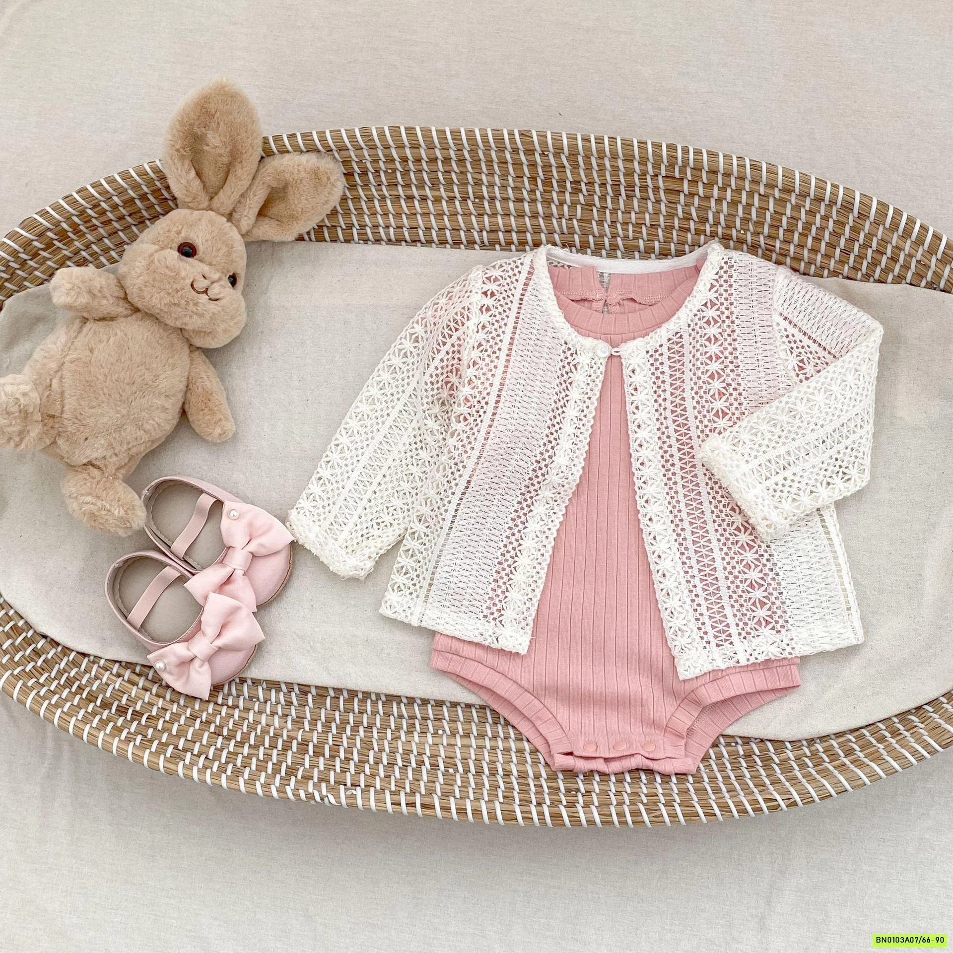 BODY GÂN HỒNG PHỐI REN ENGEPAPA