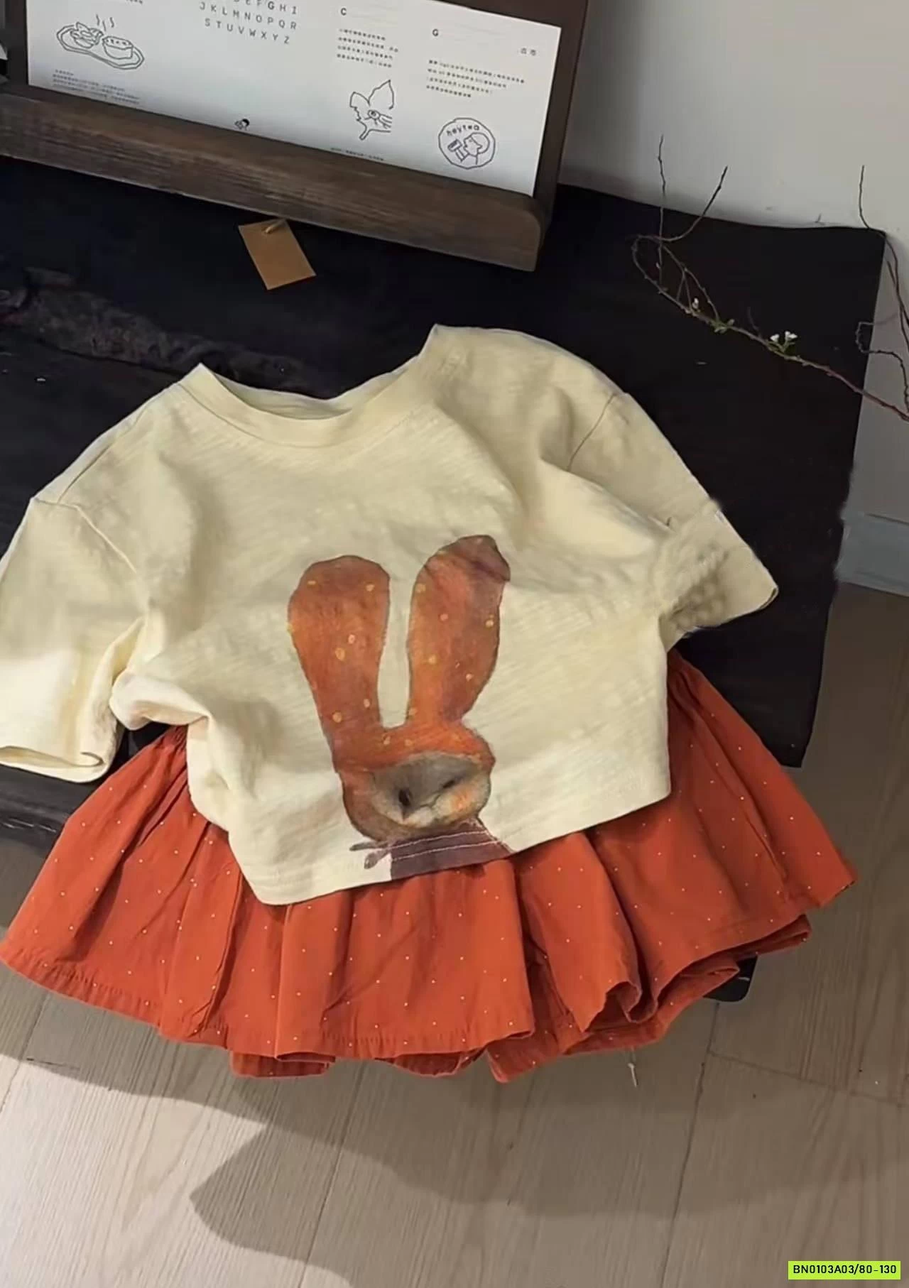 SÉT VÁY THỎ CAM 2 CHI TIẾT