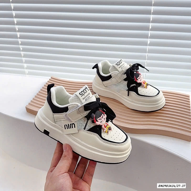 GIÀY THỂ THAO NATRA