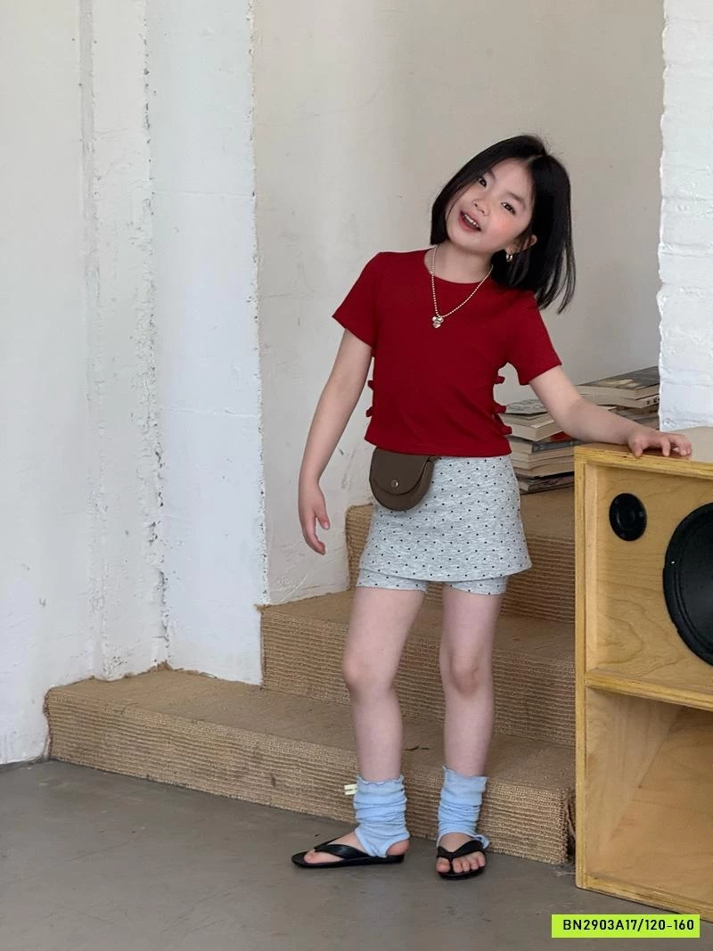 CROPTOP ĐỎ KHOÉT EO MIX QUẦN VÁY XÁM