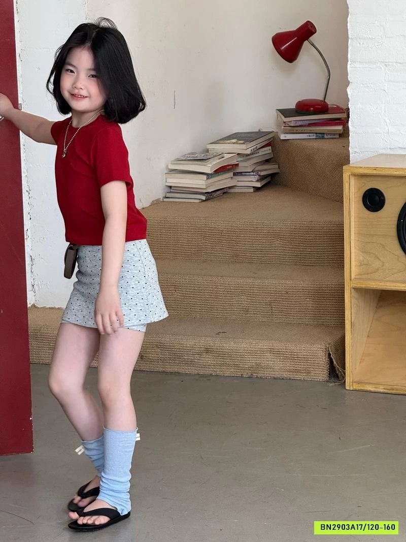 CROPTOP ĐỎ KHOÉT EO MIX QUẦN VÁY XÁM