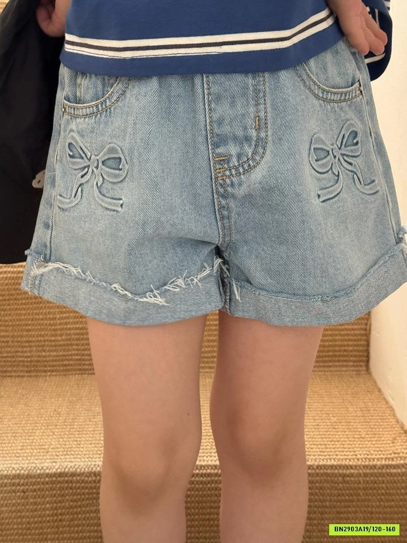 CROPTOP KẺ XANH MIX SHORT JEANS THÊU