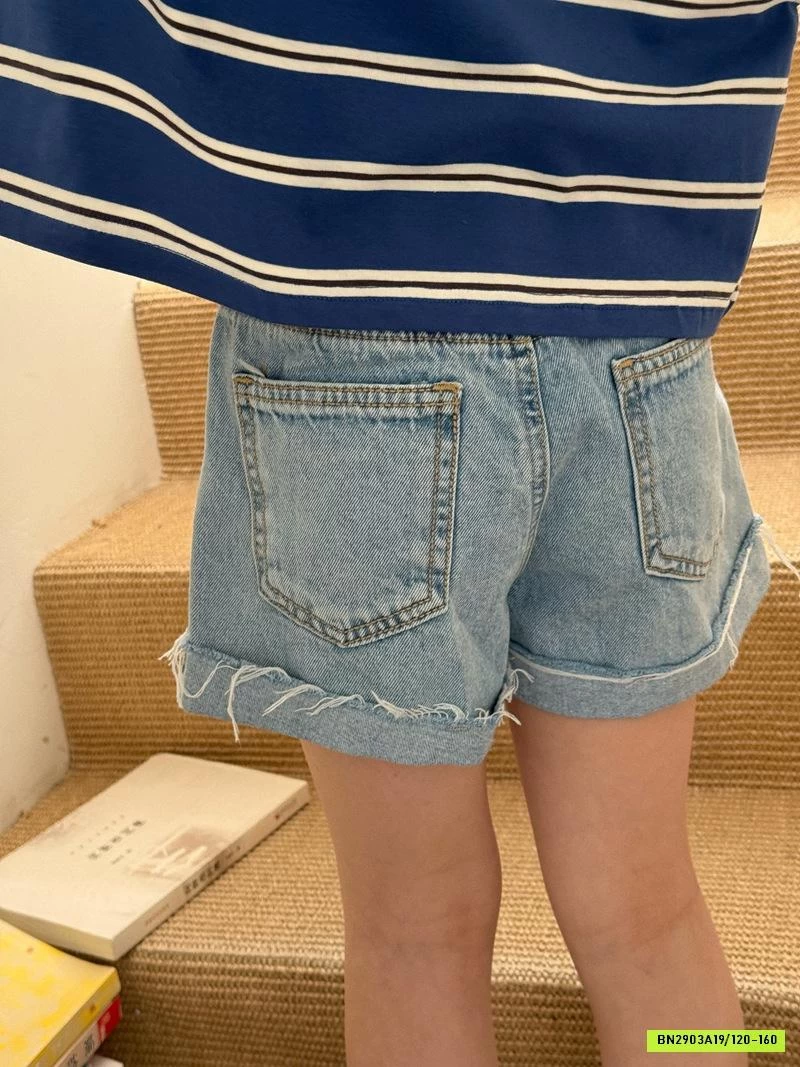 CROPTOP KẺ XANH MIX SHORT JEANS THÊU