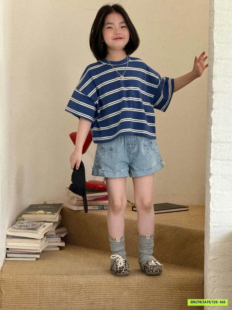 CROPTOP KẺ XANH MIX SHORT JEANS THÊU