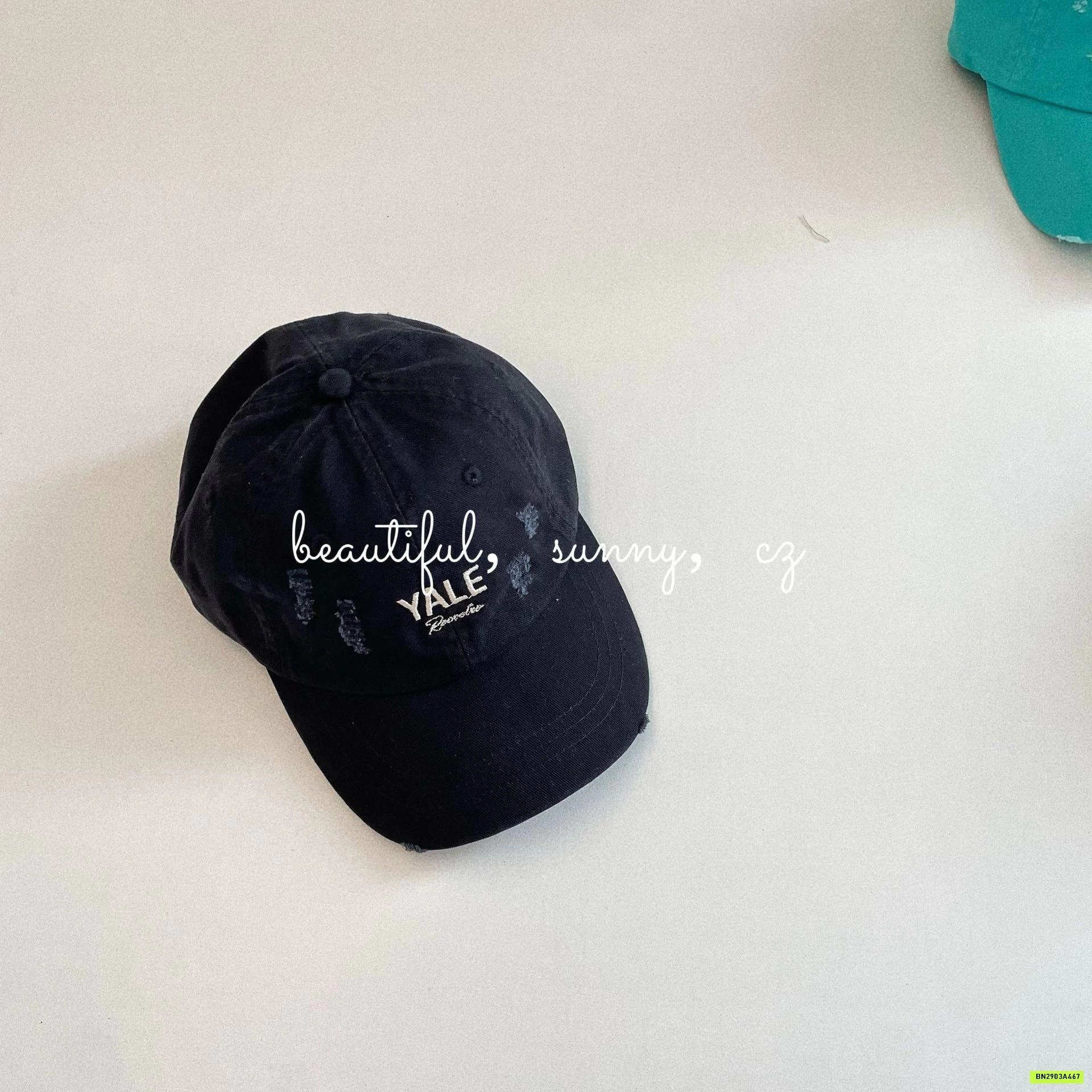 MŨ KẾT THÊU CHỮ YALE