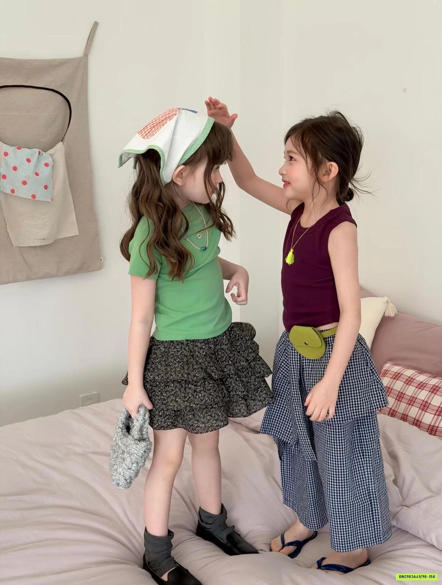 ÁO THUN MIX CV HOA VÀ QUẦN CARO