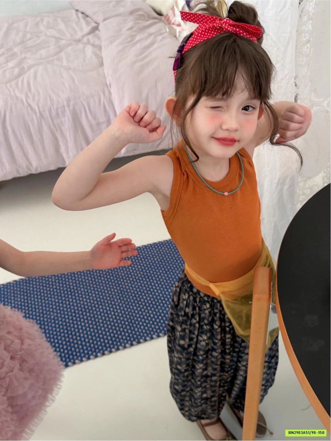 ÁO 3 LỖ CAM MIX QUẦN BOM HOA