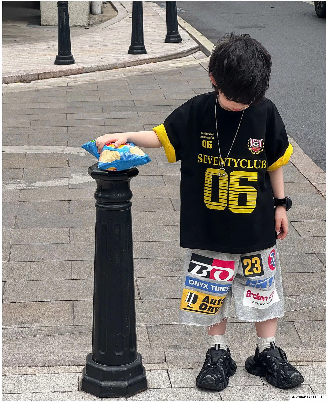 ÁO THUN THỂ THAO SỐ 06 VIỀN VÀNG