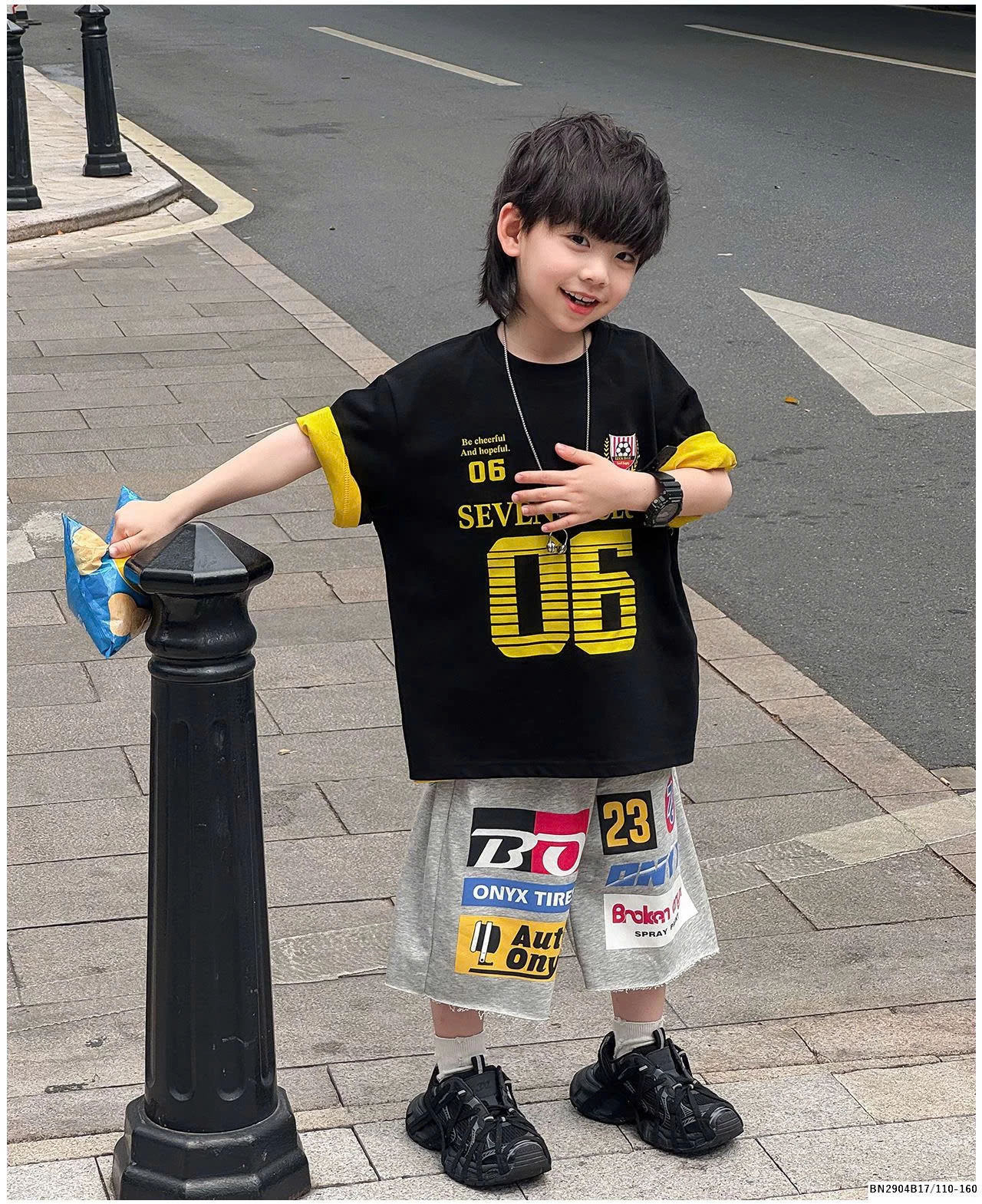 ÁO THUN THỂ THAO SỐ 06 VIỀN VÀNG