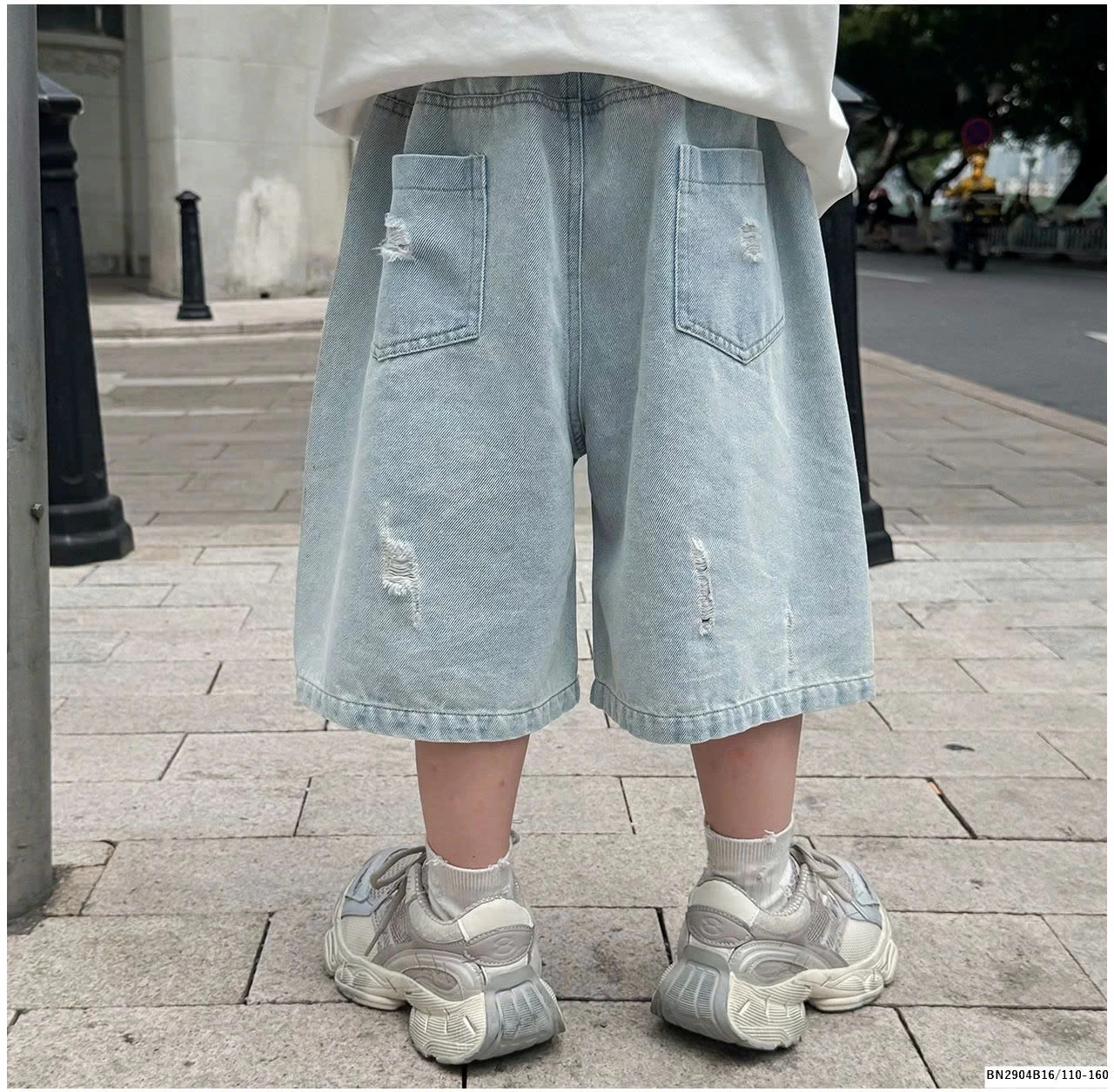 SÉT ÁO THUN MICKEY MIX QUẦN SHORT JEAN RÁCH