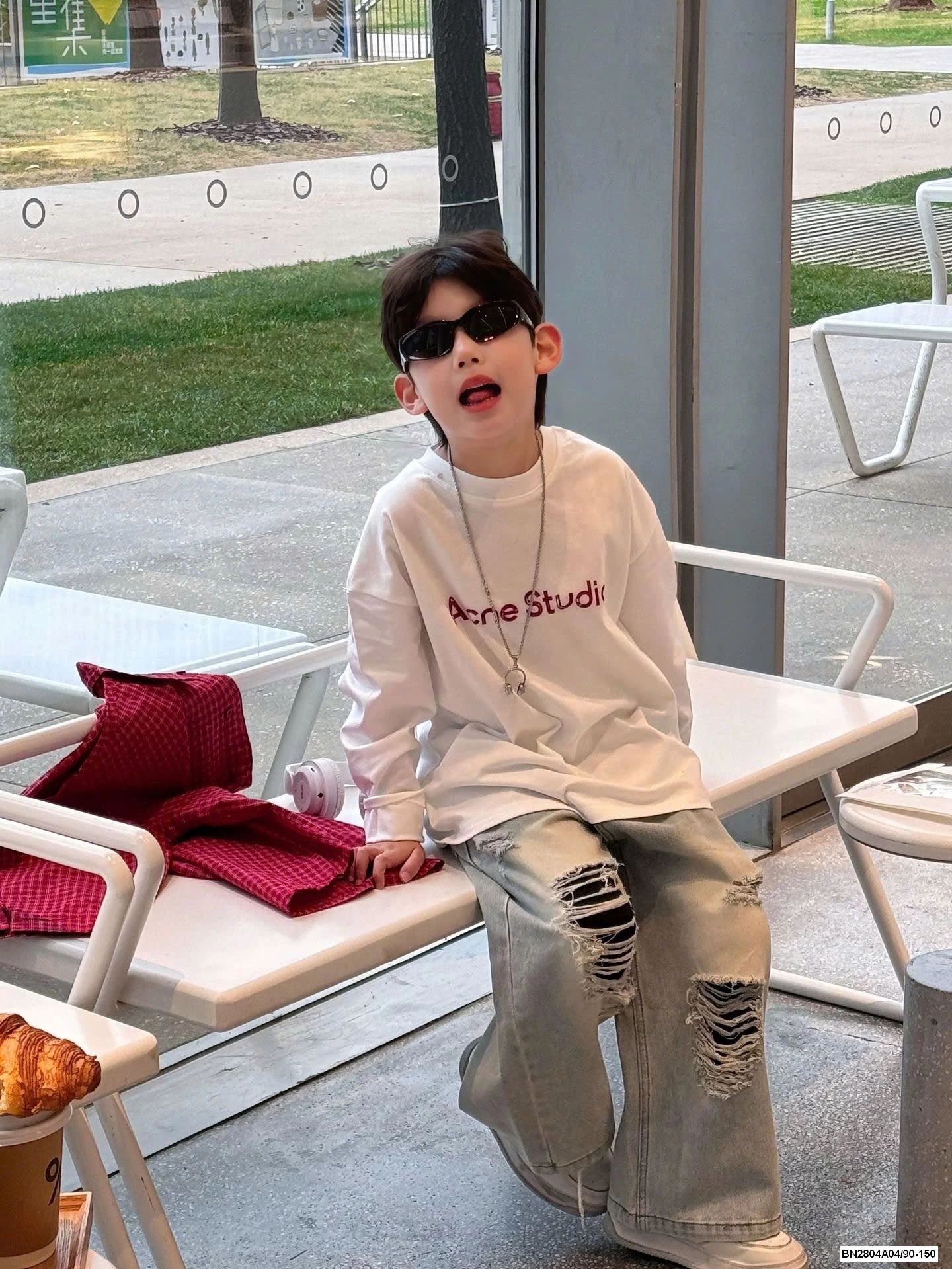 THUN TRẮNG IN CHỮ