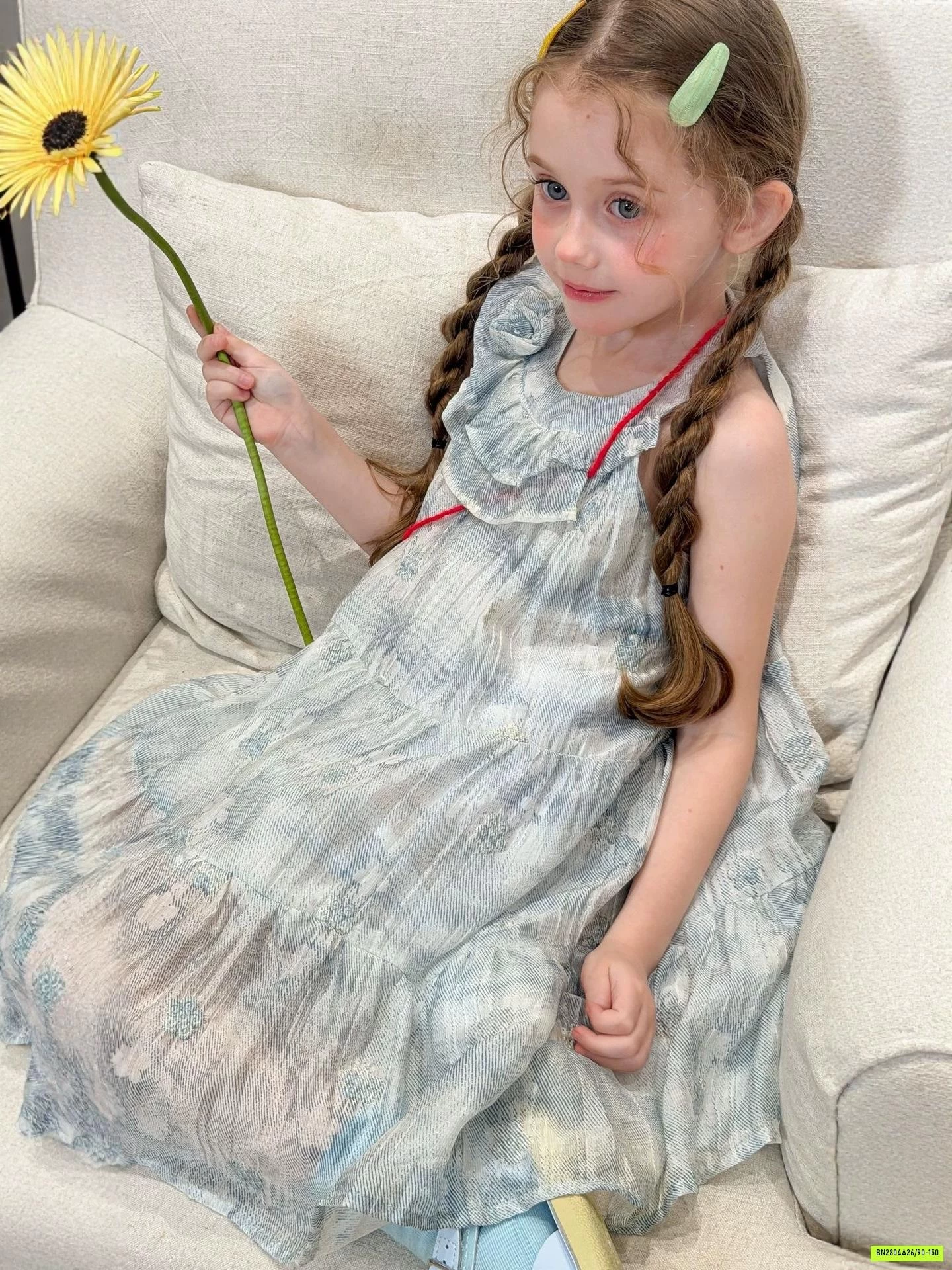 ĐẦM VOAN TẦNG CỔ YẾM