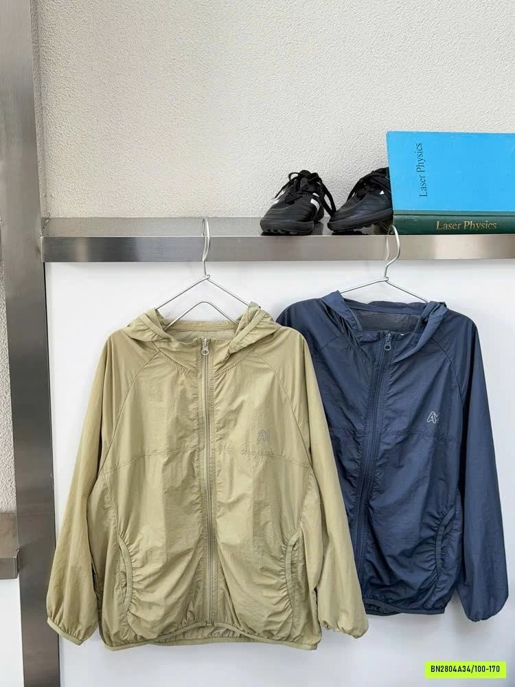 KHAOSC GIÓ MỎNG CHỐNG NẮNG 26B257 AMBB