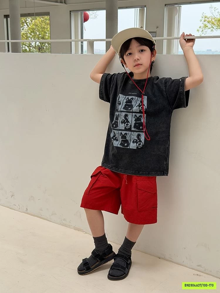 ÁO THUN ĐEN BẠC MÀU IN CÚN CON 26B158 AMBB