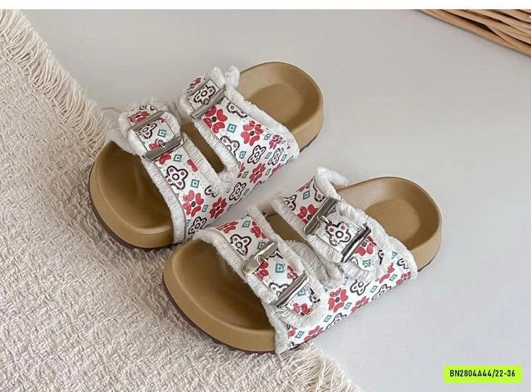 DÉP LÊ QUAI HỌA TIẾT DỄ THƯƠNG