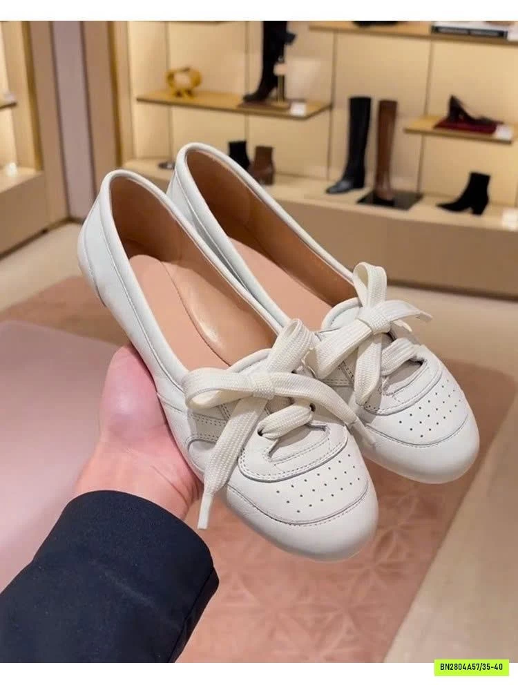 GIÀY BỆT MŨI TRÒN BUỘC DÂY