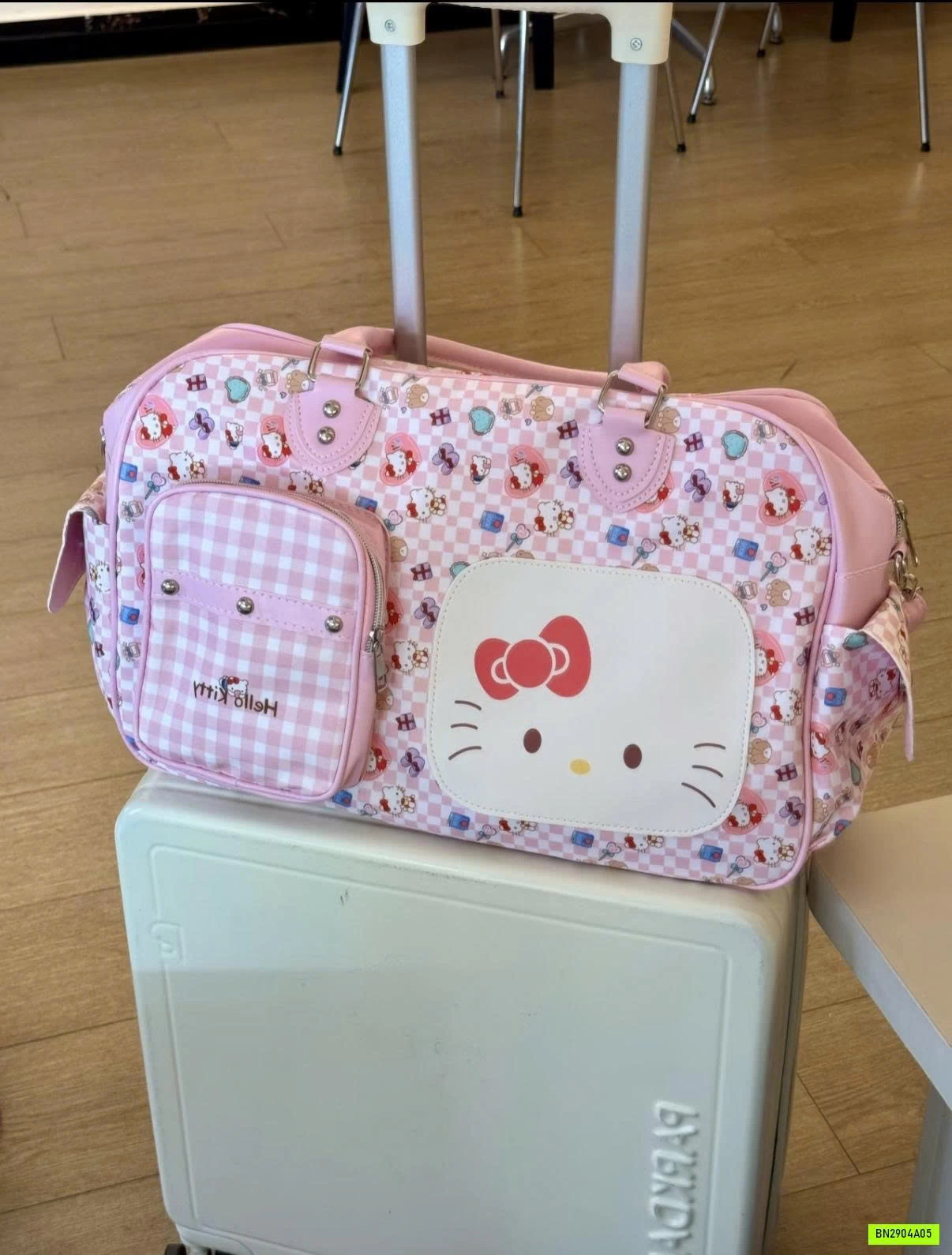 TÚI DU LỊCH KITTY HỒNG